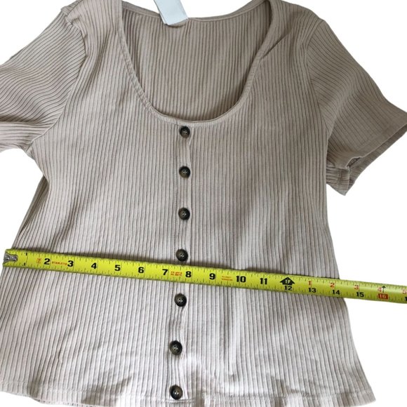 H&M Tan Ribbed Scoop NeckTop with Buttons - Picture 8 of 8